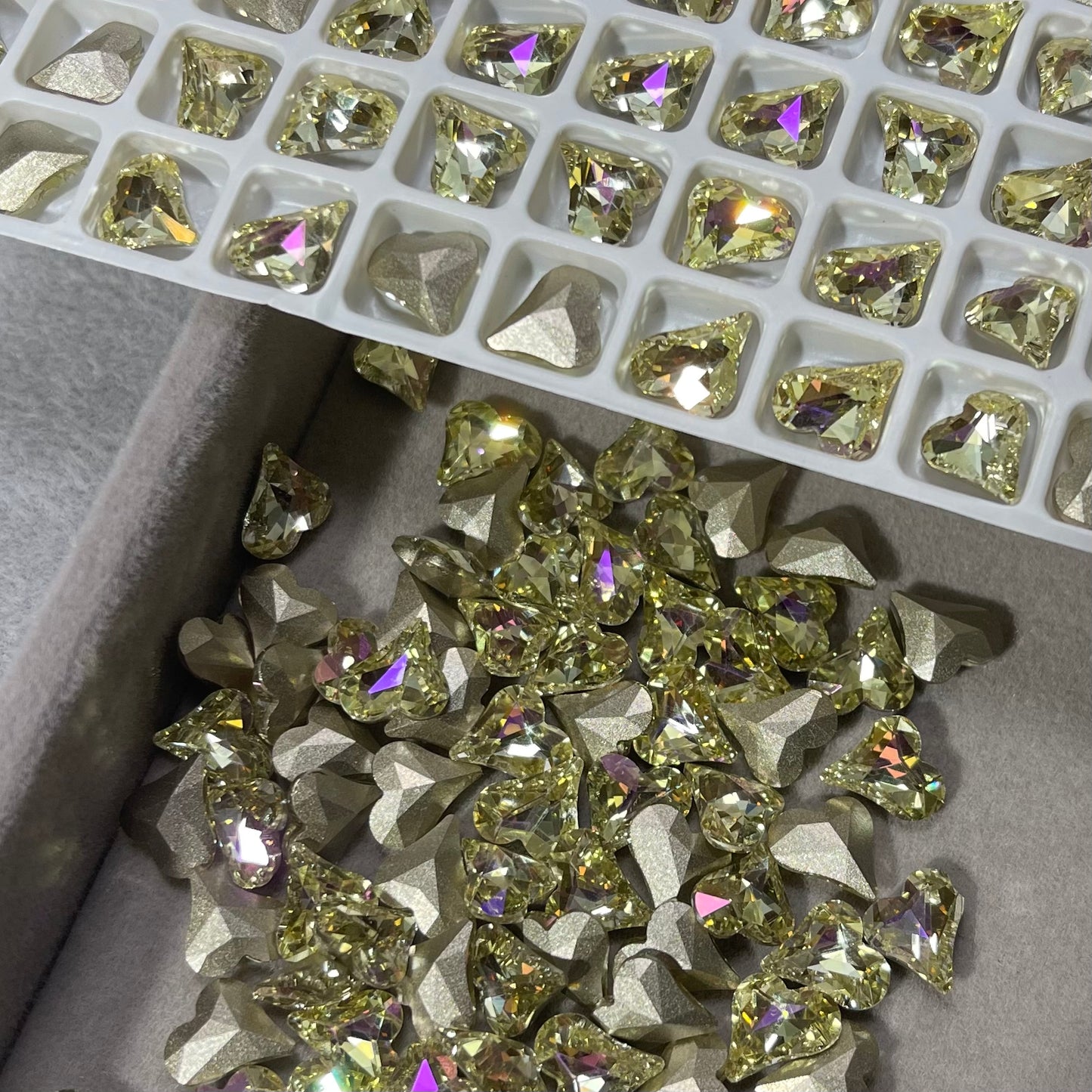 Medium-sized Heart Zircon-luxury nail or DIY