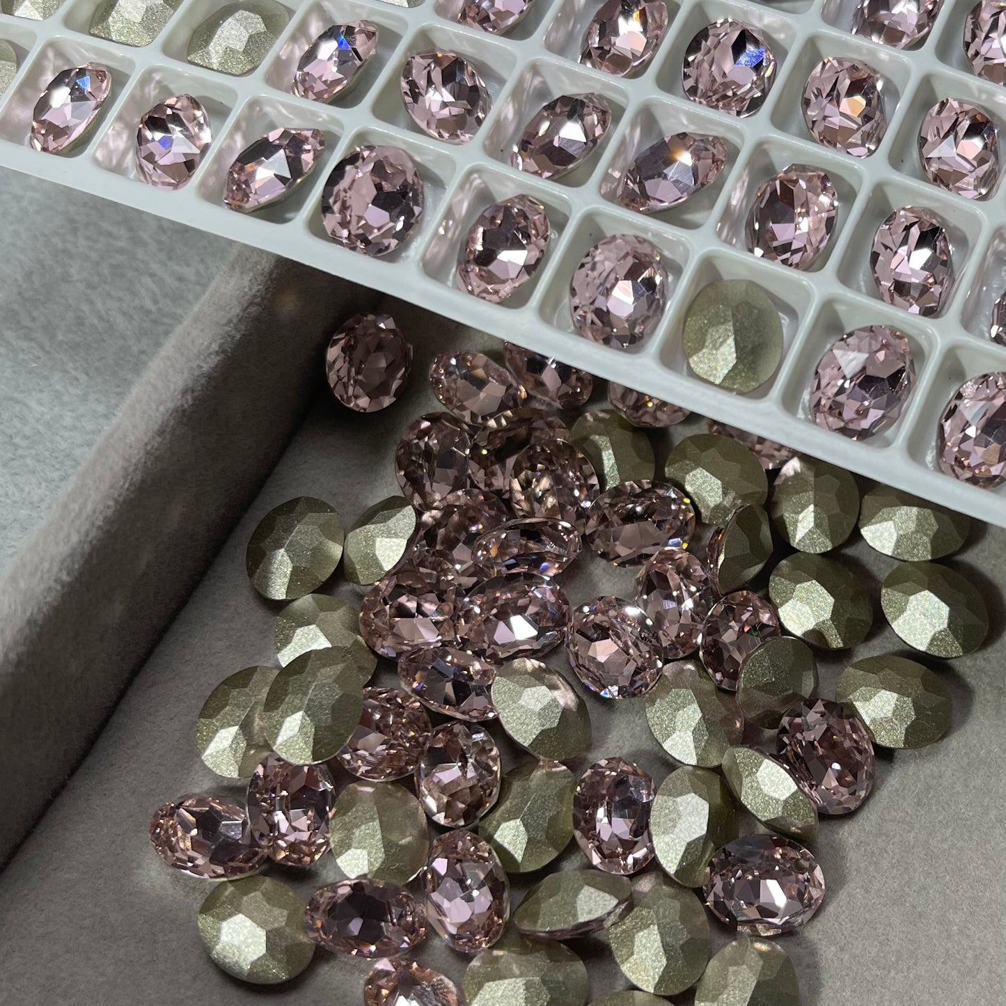 Medium-sized Oval Zircon-luxury nail or DIY